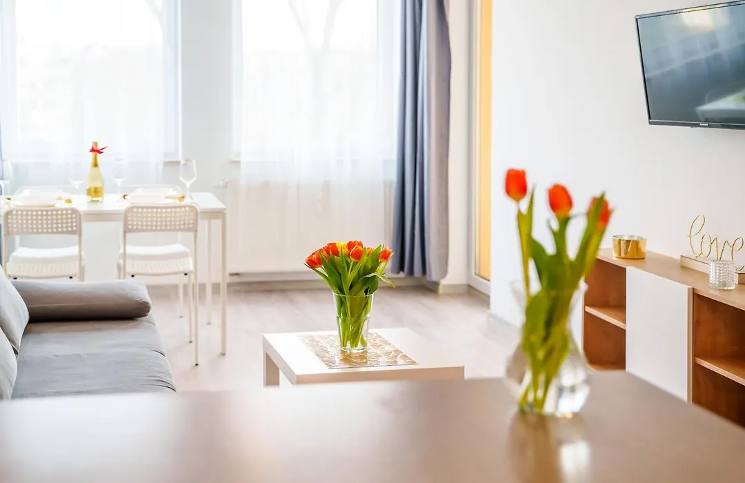 Apartament Miodowy Dom Kołobrzeg-1